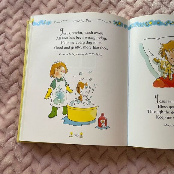 Kids A Prayer A Day Book - Picture 6 of 8